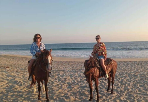 Horse Riding on Beach Bali 2(1) Horse Riding on Beach Bali 2(1)
